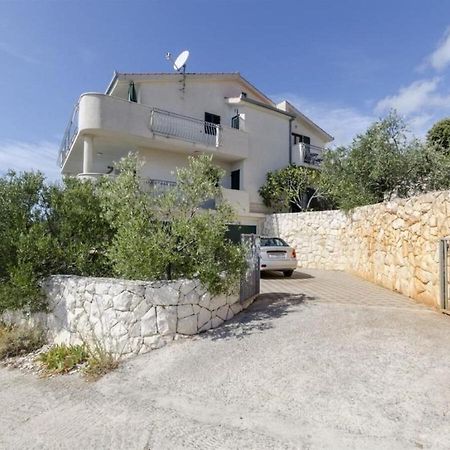 Apartments Mil - 80M From The Sea Sevid Exterior photo