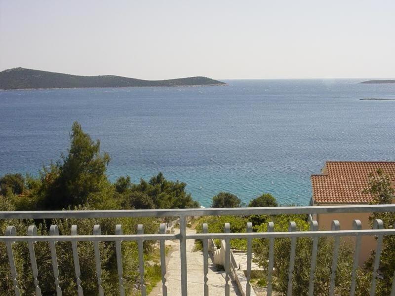 Apartments Mil - 80M From The Sea Sevid Exterior photo