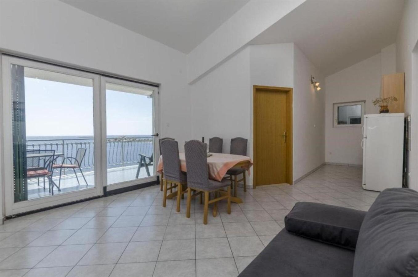 Apartments Mil - 80M From The Sea Sevid Exterior photo