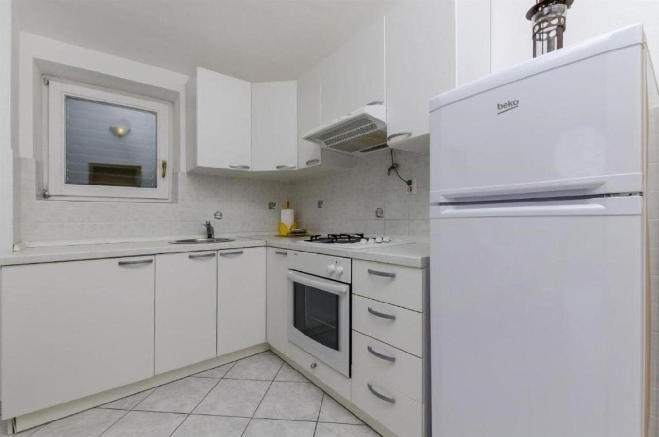 Apartments Mil - 80M From The Sea Sevid Exterior photo