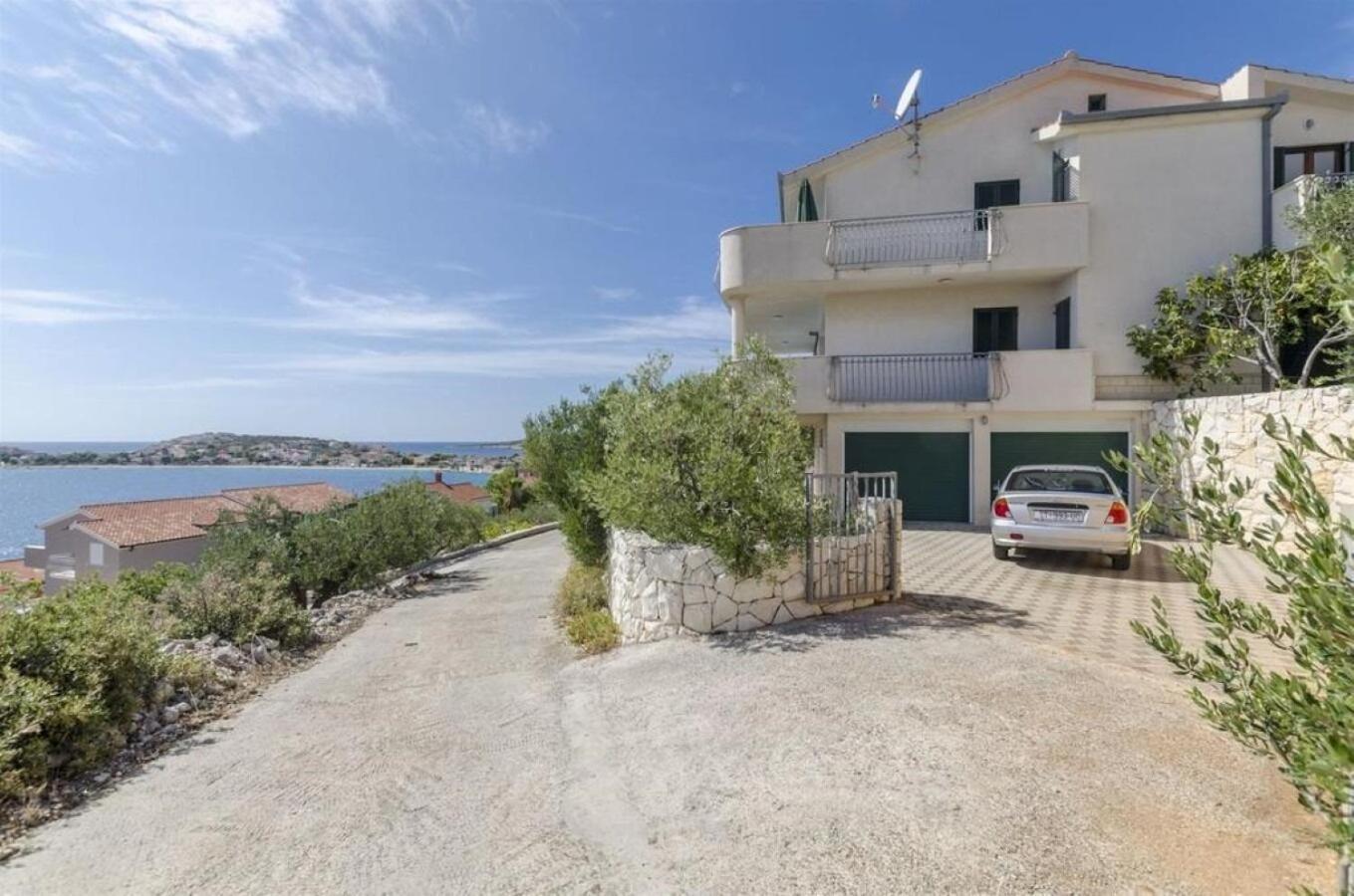 Apartments Mil - 80M From The Sea Sevid Exterior photo